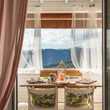度假居 Bouganville Und Agapanthus By Interhome