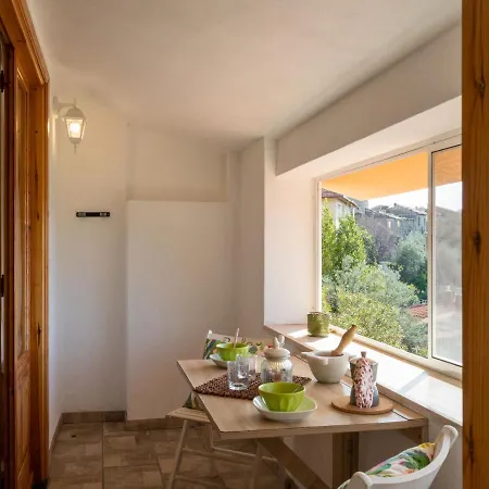 Bouganville Und Agapanthus By Interhome Hébergement de vacances Arnasco